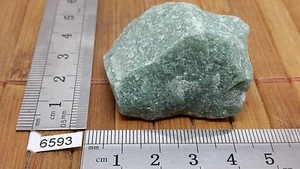 QUARTZ VERT pierre brute mineraux lithotherapie esoterisme collection reiki brut - Picture 1 of 1