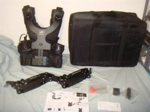 FOTO DIGITALE THANOS-PROC3 ADATTATORE GILET E BRACCIO PER ZY CRANE 3S DJI RS2 ECC -NOB! - Foto 1 di 12