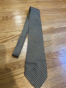 GIORGIO ARMANI CRAVATTE PRINT 100% SILK MEN’S TIE Gold Stripe - Picture 1 of 7