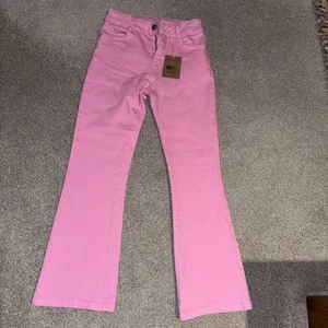 Pantalones de mezclilla acampanados Mini Boden para niñas con cremallera cintura ajustable de algodón de 5 bolsillos rosa de 10 años - Imagen 1 de 4
