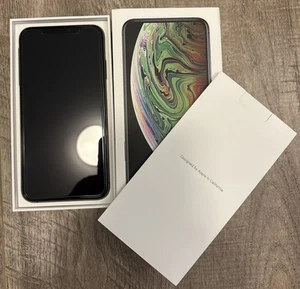 Apple iPhone XS Max Unlocked 256GB Gray - Photo 1 sur 6