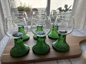 (6) Vintage deutsches Römer Weinglas/Kelch, grüner Bienenstockstiel, geätzte Traube - Bild 1 von 8