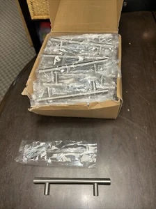 Ravinte 35 Stck. Gebürstetes Nickel 6 3/8 "Gesamt 4" Spreizschrank Schublade Griffe Neu im Karton - Bild 1 von 8