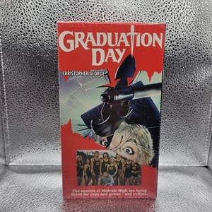 Graduation Day (VHS 1992) Christopher George, Patch Mackenzie - Picture 1 of 7
