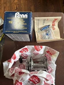 Mulinello Penn Senator 112 3/0 Baitcasting vintage nuovo con scatola - Foto 1 di 15
