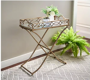 Klappbarer Metall Akzent Tisch mit abnehmbarem Spiegeltablett von Valerie H434182 - Bild 1 von 2