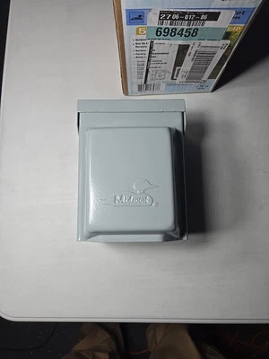 GE U054P RV Power Outlet Panels Outdoor - Image 1 of 2