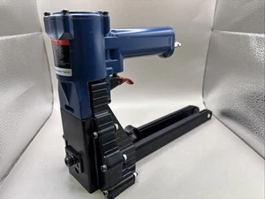 Air Packing Machine Pneumatic Sealing Machine Carton Box Staplers Nail Gun - Picture 1 of 10