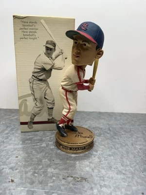 Stan Musial 2011 St. Louis Cardinals MEDAL of FREEDOM Bobblehead SGA NIB - Image 1 of 4