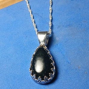 Handgefertigte Halskette Wyoming schwarze Jade - Bild 1 von 8
