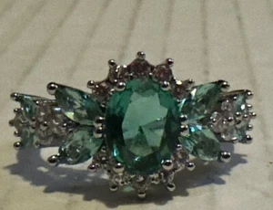 Simulated Emerald Costume Jewelry Ring Size 9 Marked 925 - Picture 1 of 3