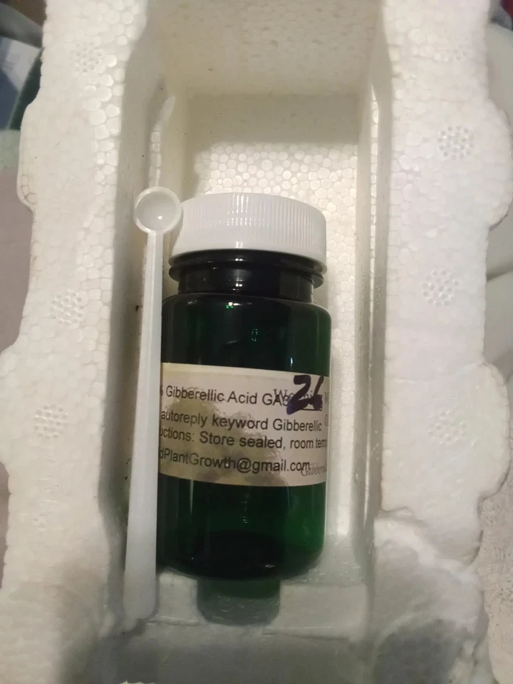 Гибберелловая кислота GA3 98% + мир роста растений измерительные ложки, 2 как электронные книги - Изображение 1 из 1