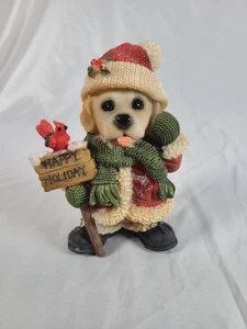 5 1/2 Zoll großer geschnittener Laborwelpe als Weihnachtsmann verkleidet mit Happy Holiday Schild & Kardinal - Bild 1 von 6
