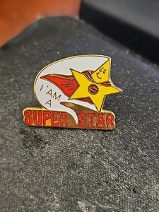 Vintage Gold Toned I'm A Superstar Lapel Hat Pinback - Picture 1 of 2
