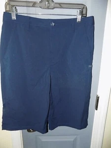 Under Armour Golf Shorts Heatgear Navy Blue Loose Adjustable Waist Size XL Boy's - Picture 1 of 3
