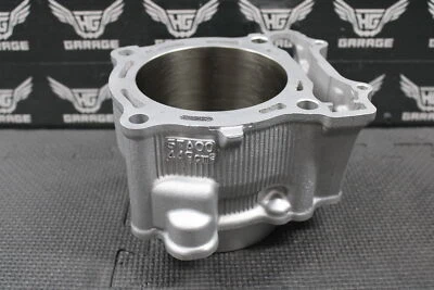 2004 YAMAHA YZ450F OEM ENGINE MOTOR CYLINDER BORE JUG TOP END 5TA-11311-00-00 - Image 1 of 4