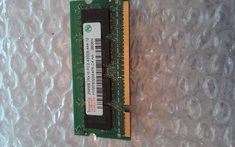HYNIX 256MB PC4200S 444-12 HYMP532S64P6-C4 AA - Image 1 of 1