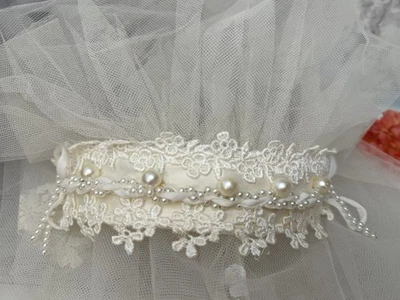 Vintage Ivory Juliet Cap Bridal and 25" Veil Circa 1960’s Pearls Lace Appliques - Image 1 of 4