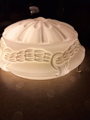 Art Deco Lamp shade - Image 1 of 4