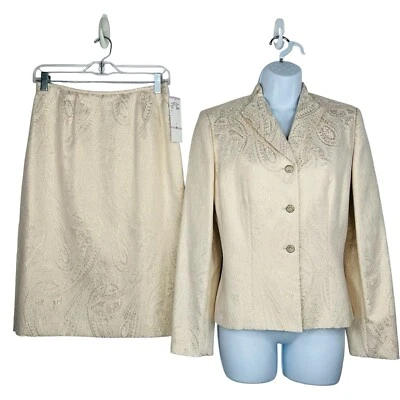 LE SUIT Cotton Metallic Blend Skirt Suit Size 6 Ivory Gold Stand Up Collar New - Image 1 of 4