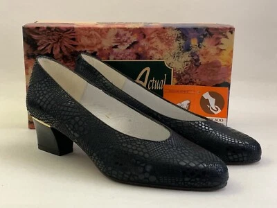 Diseño Actual Vintage 1980s Black Leather Studded Court Shoes 1.75’ Heel UK 3 - Image 1 of 4