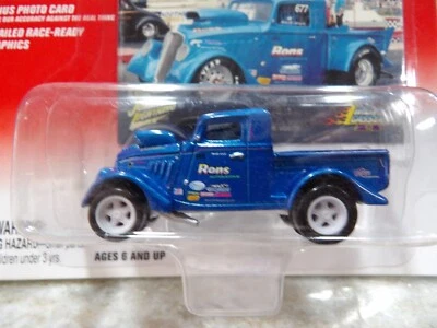 WHITE LIGHTNING 1941 WILLYs PICKUP   2002 JOHNNY LIGHTNING WILLYS GASSERS   1:64 - Image 1 of 4