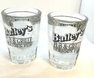Baileys Pub And Grill Shot Glasses Vidrio Transparente Negro Letras Pesadas - Imagen 1 de 5