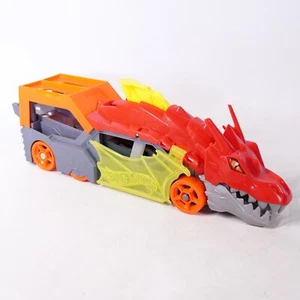 Hot Wheels City Dragon Launch Transporter Hauler Toy Truck Vehicle Car 2020 - Picture 1 of 10