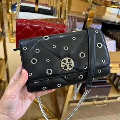 Best Price‼️Tory Burch Willa Chain Wallet Crossbody Bag 175973 Black $525 - Image 1 of 4