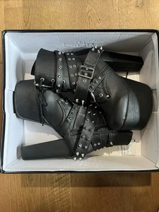 Stivaletti Demonia Torment platform taglia 7 - Foto 1 di 6