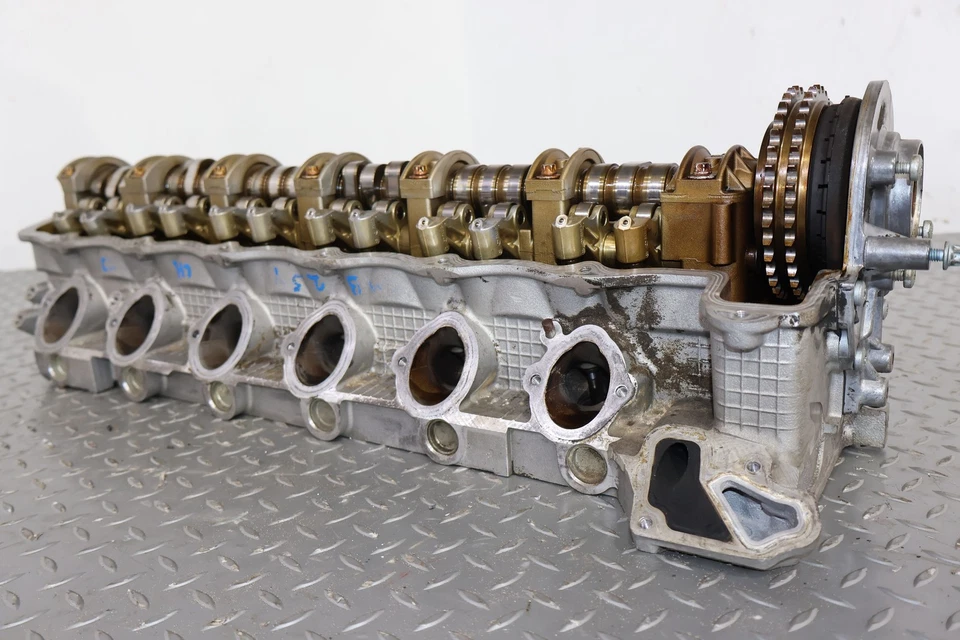 08-11 Maybach 57 5,5 L V12 SOHC izquierda izquierda izquierda izquierda culata motor con válvulas y árbol de levas Foto 1 de 4