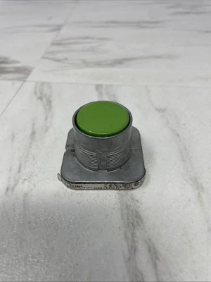 Botão Siemens 52PA8A3 verde - Imagem 1 de 4