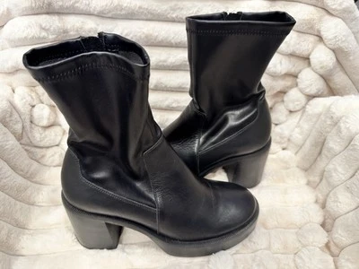Botas de tornozelo plataforma de couro preto TONY BIANCO | Tamanho 37 | 3” salto, 1” plataforma - Imagem 1 de 4