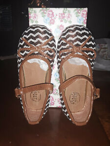  Girls  Designer Shoes Size 10 - Burgundy  - China Doll USA  W/Box NEW