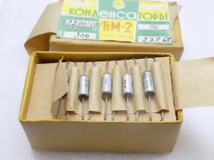 50x BM-2 2200pF 300V 10 % Papierkondensatoren/Audio - Bild 1 von 4