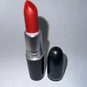 MAC Lipstick 707 RUBY WOO RETRO MATTE LIPSTICK NEW NO BOX - Bild 1 von 3
