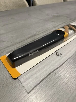 Fellowes Memory Foam Keyboard Wrist PC Laptop Computer Support Black 9178201 - Image 1 of 4