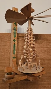 Rarität Wandpyramide aufstellbar 27 cm hoch 3 Rehe 2 Kerzenhalter - Bild 1 von 4