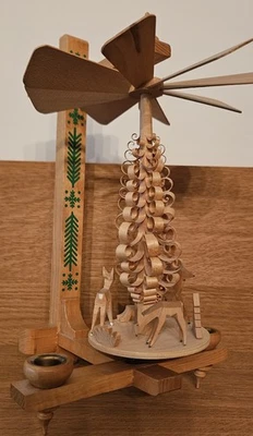 Rarität Wandpyramide aufstellbar 27 cm hoch 3 Rehe 2 Kerzenhalter - Bild 1 von 4