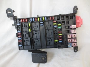 05-07 Ford F250 F350 SD fuse box 6c3t-14a067-ad ~~~ 007 07 16 25 - Picture 1 of 8