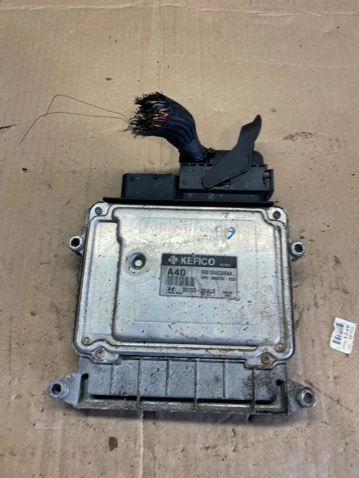 Hyundai Equus 2011 módulo de control telemático de comunicación ECU P0595 DG Foto 1 de 4