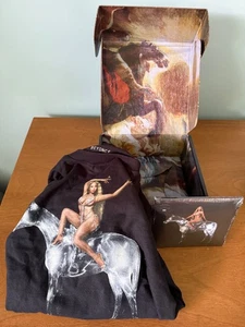 Beyonce Renaissance Box Set Pose 3 Size Small Shirt & Sealed CD Limited Edition! - Picture 1 of 12