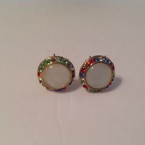 Pendientes de moda con botones en tono dorado - Imagen 1 de 3