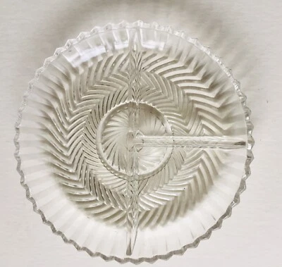 Bandeja dividida redonda de 3 secciones de vidrio transparente Libbey 7,25" DX1"H Foto 1 de 4