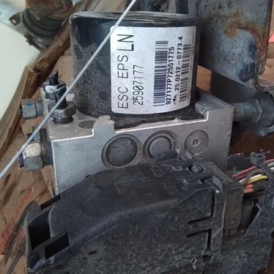 Chevy Equinox 2008 Saturn Vue Pontiac Torrent ABS conjunto de bomba de freno antibloqueo Foto 1 de 4