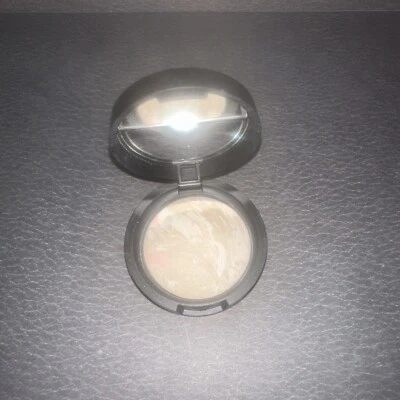 NUEVA Base Laura Geller Balance-N-Brighten "Porcelana" Tamaño de Viaje .06oz Foto 1 de 4