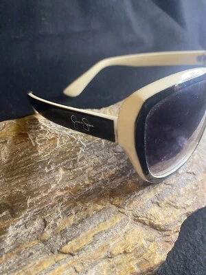 Большие солнцезащитные очки Jessica Simpson в черно-белой оправе - Изображение 1 из 4