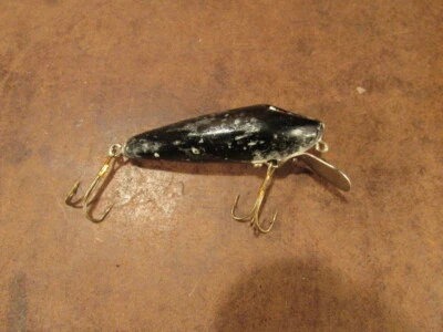 Isca de pesca vintage olhos vermelhos pretos tipo raposa pântano equipamento conta de metal - Imagem 1 de 4