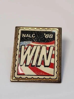 Pin de solapa Win Stamp 1988 vintage Asociación Nacional de Carteros NALC Foto 1 de 4