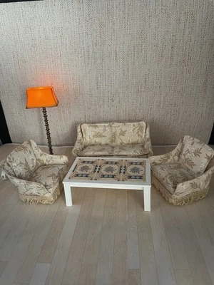 Juego de salón Lundby: sofá con 2 sillones a juego, mesa de centro y lámpara Foto 1 de 4